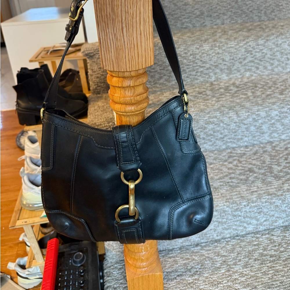COACH SHOULDER BAG